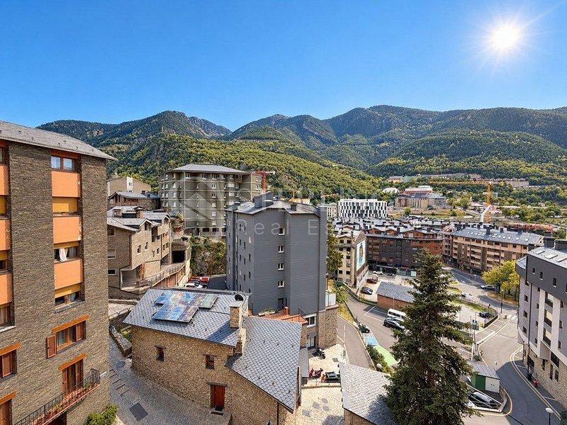 Office for rent in Centro, Andorra la Vella · 16 of 34