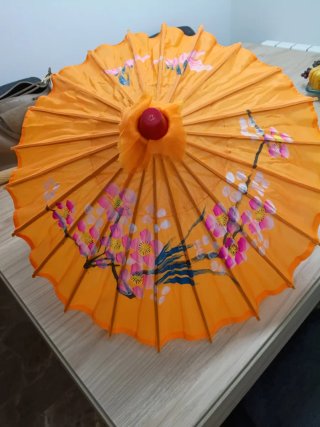 Paraguas Japonés con Motivos Florales