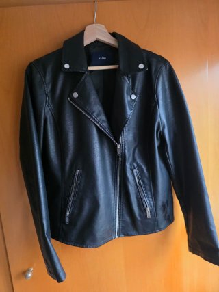 Cazadora Biker Negra KIABI Talla 42