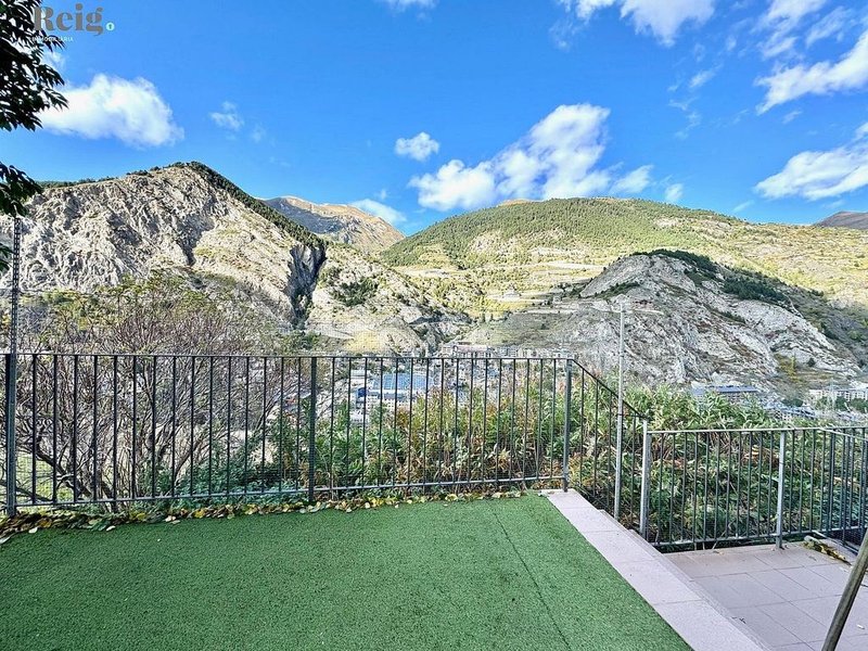 2-bedroom flat for rent in Canillo · 13 of 31
