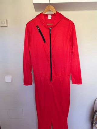 Mono Rojo con Capucha para Disfraz