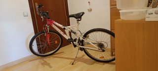Bicicleta de montaña para reparar