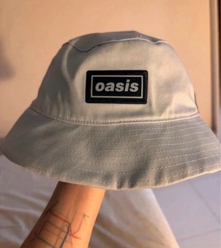 Gorro Bucket Adidas Oasis Blanco