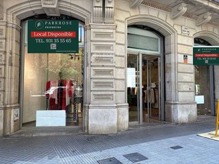 Local comercial en alquiler en La Dreta de l'Eixample en Barcelona