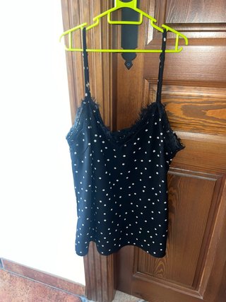 Conjunto Negro de Lunares con Encaje
