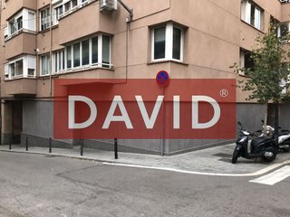 Local comercial en alquiler en La Salut en Barcelona