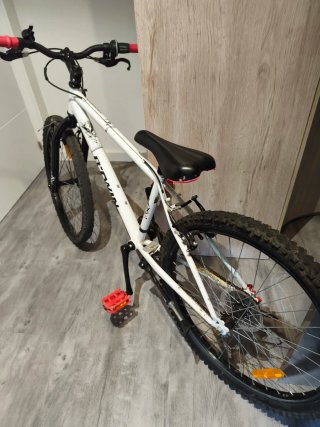 Bicicleta Btwin Rockrider 300