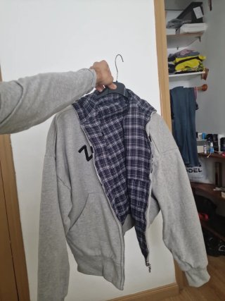 Sudadera Reversible Zoo York x Bershka