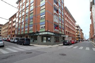 Local comercial en venta en Natahoyo en Gijón