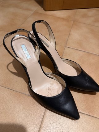Zapatos de tacón Guess tipo slingback negros
