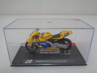 HONDA RC211V – TROY BAYLISS 2005 ( 1/24)