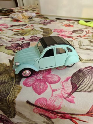 Coche de juguete Citroën 2CV