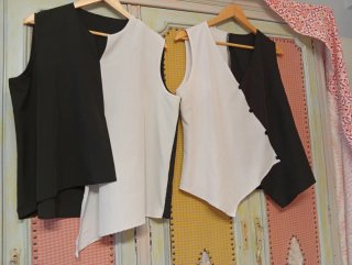 2 Blusas Cruzadas Blanco y Negro