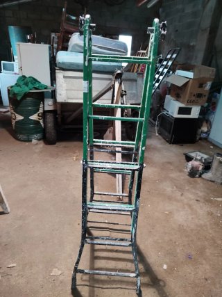 Escalera Metálica Plegable