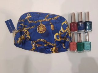 Neceser Estée Lauder y 6 Esmaltes Kiko