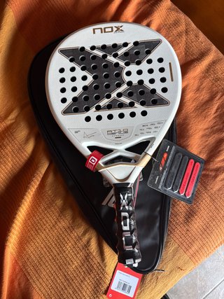 Pala de Pádel Nox AT10 Genius 12K