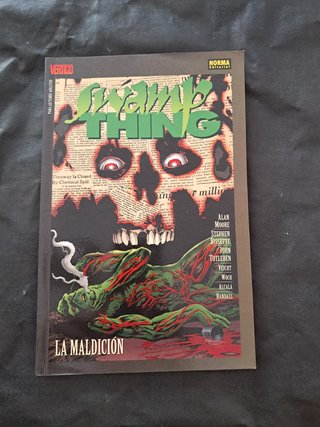 Cómic Swamp Thing: La maldición