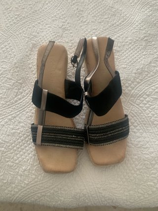 Sandalias