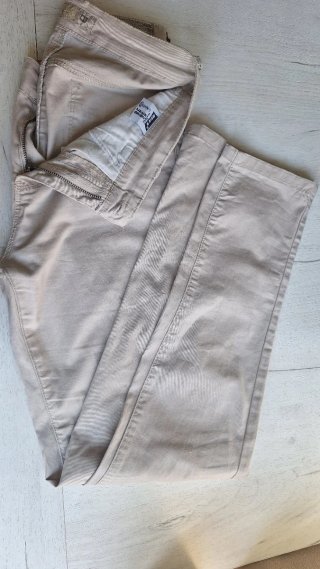 Pantalón Basics Beige Talla 42