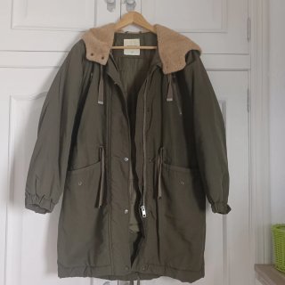 Chaquetón Verde con Capucha