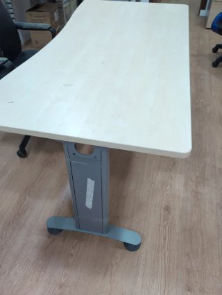 Mesa de oficina rectangular