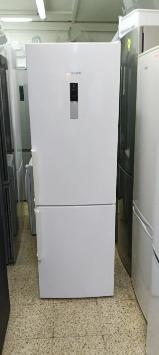 NEVERA COMBI BOSCH NO FROST ENERGÍA A+