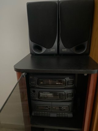 Minicadena Sanyo con Mueble