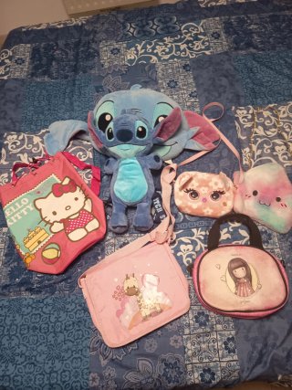 Lote de 6 Bolsos y Peluche