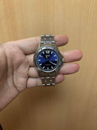 Reloj Casio Classic Plateado y Azul