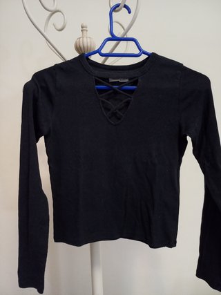 Camiseta negra Hollister manga larga