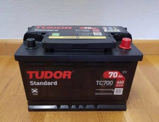 Batería de coche Tudor TC700 70Ah