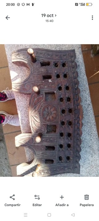 Perchero antiguo de pared
