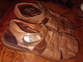 Sandalias Fluchos de Piel Marrón