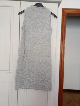 Vestido de punto gris