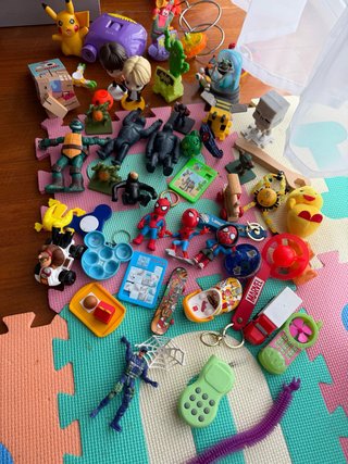 Lote de juguetes variados, 5 € por todo