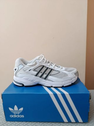 Zapatillas adidas blancas