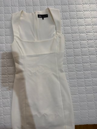Vestido blanco ajustado Zara