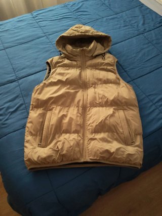 Chaleco acolchado beige Shein
