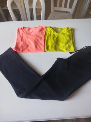Lote 2 Camisetas y Pantalón Chándal