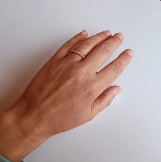 Anillo tensor de cobre enroscado ajustable