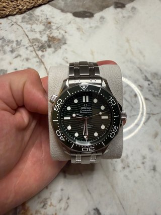 Reloj Omega Seamaster 300 M Verde