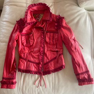 Chaqueta de Piel con Volantes
