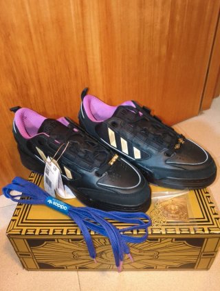 Zapatillas Adidas adi2000 x Yu-Gi-Oh!