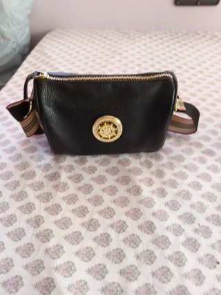 Bolso de piel negro