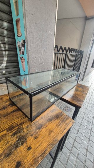 Vitrina de Cristal y Metal