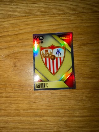 Cromo Escudo Sevilla FC Panini 26/27