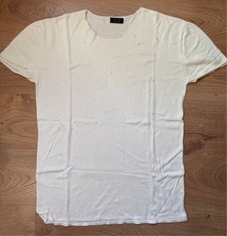 Camiseta de punto Zara con rotos