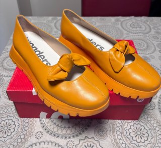 Zapatos Wonders Naranjas