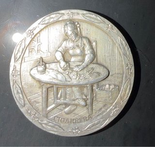 Moneda Conmemorativa Cigarrera Peso50g plata aprox