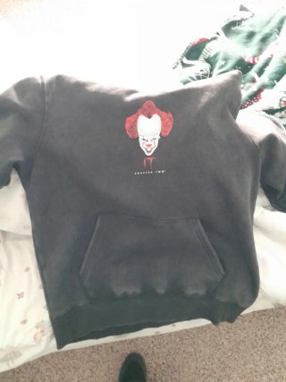 Sudadera Pennywise IT Chapter Two